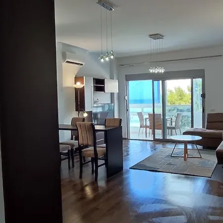 Mango Beach Apartment Sarande